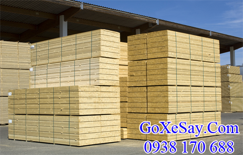 kiện gỗ thông nguyên liệu nhập khẩu