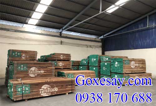 Kiện gỗ teak xẻ thanh nhập khẩu